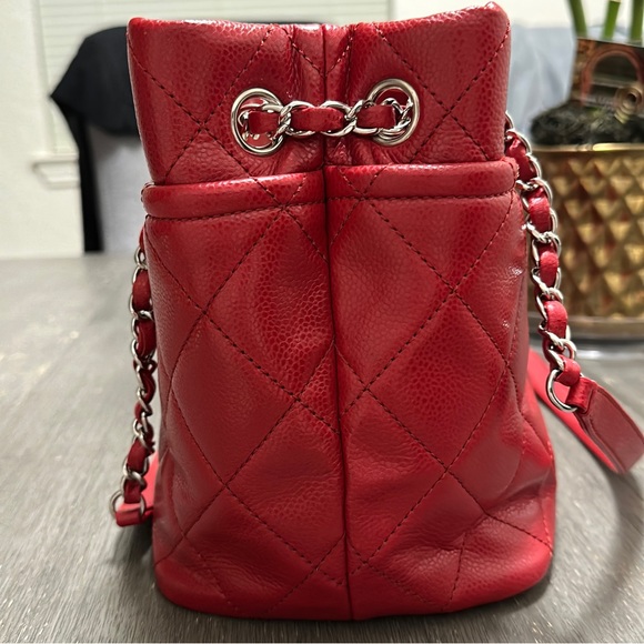 Chanel shopping tote - Picture 3 of 16